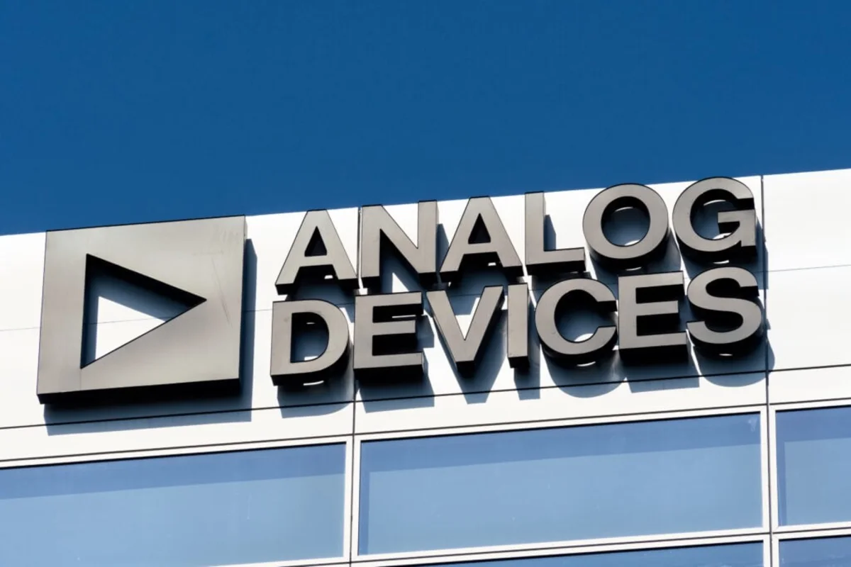 Investors Eye Analog Devices for Q3 Earnings and Potential Dividend Income