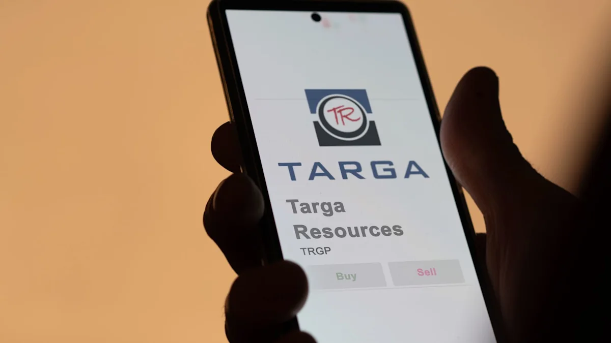 Targa Resources Stock Outperforms Market and Industry Benchmark, Analysts Remain Bullish